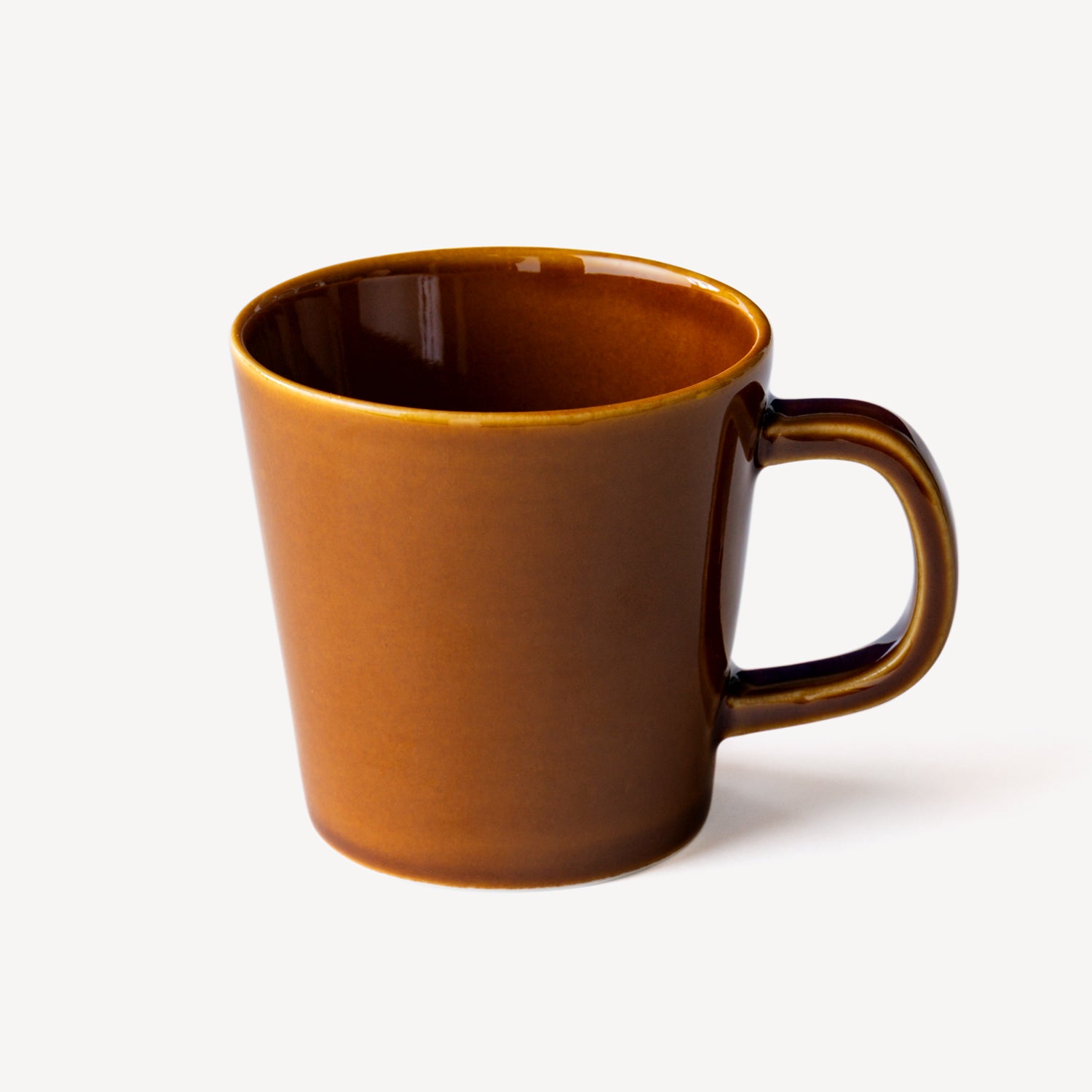 SUORA マグカップ BROWN | 石本藤雄デザインの食器、雑貨の通販