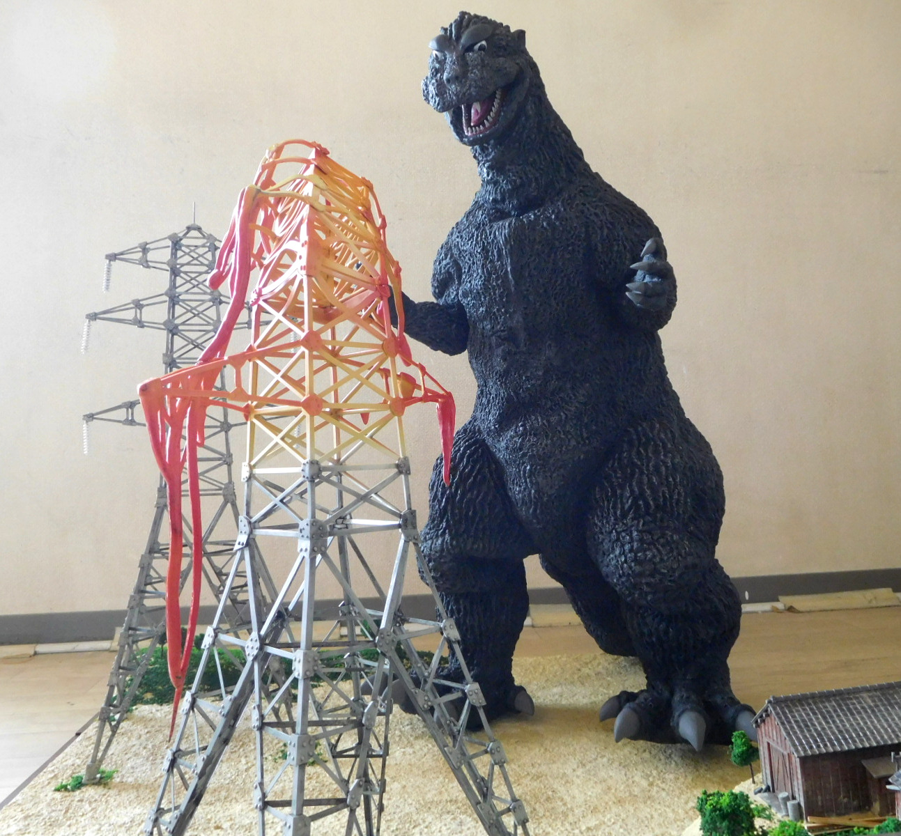 週刊 ゴジラをつくる – NAGAEアートプロダクション