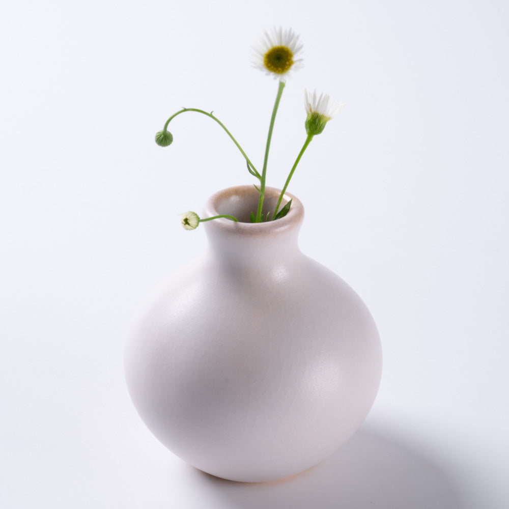 萩焼 天龍窯 ミニ玉花瓶 ホワイト ¥1,100 大人の焼き物