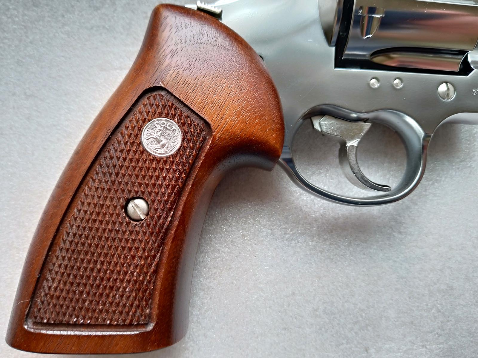 ガスガン マルシン工業 コルト アナコンダ 用 木製グリップ | 万丈 一致