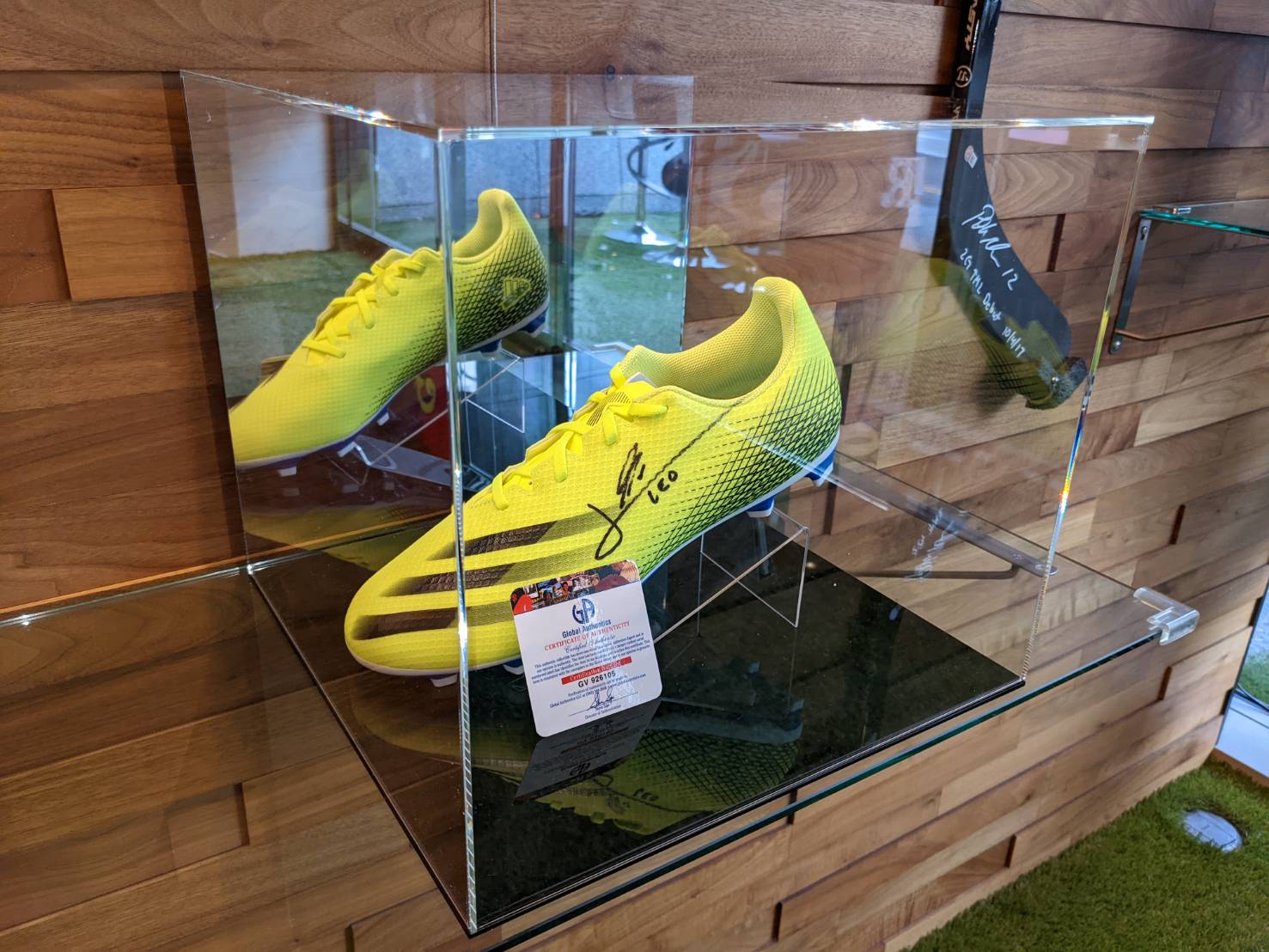 ディスプレイケース付き】リオネル・メッシ FCバルセロナ 直筆サイン