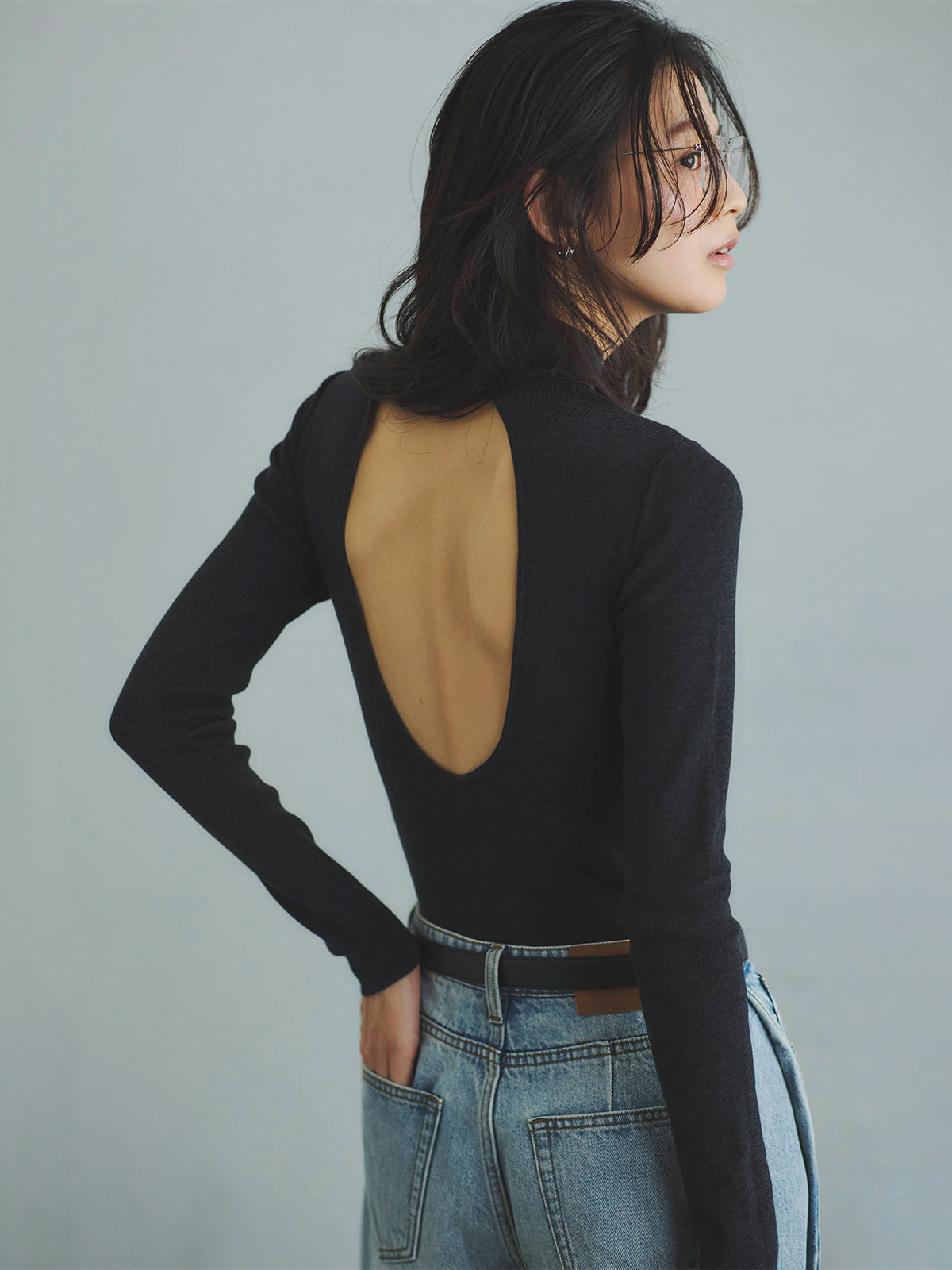 バックオープンニットボディスーツ