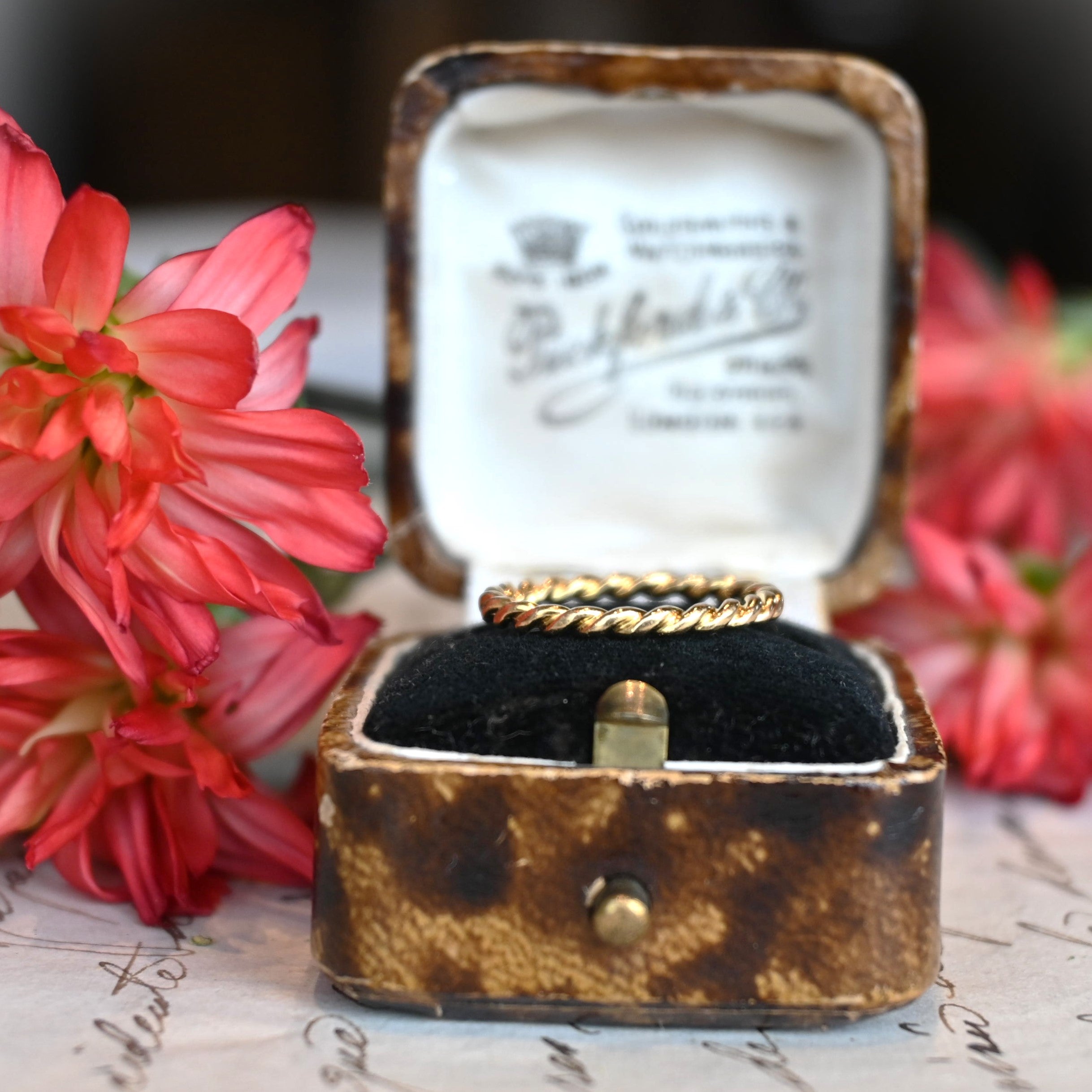 ツイストデザインリング | 芦屋Antico