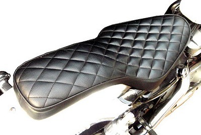 商品詳細 【スポーツスター用ダイヤモンドカスタムシートB】 « 部品屋K&W