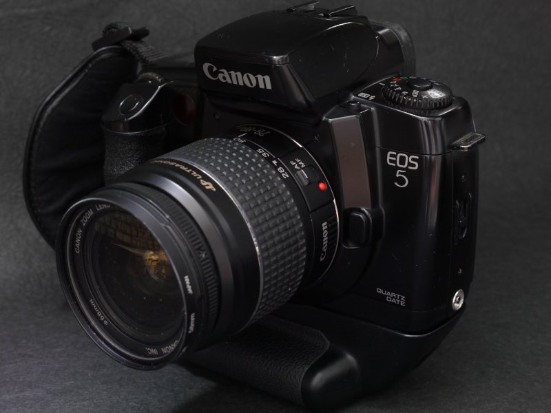 Canon EOS 5 - プラカメだって生きている。ような気がする。
