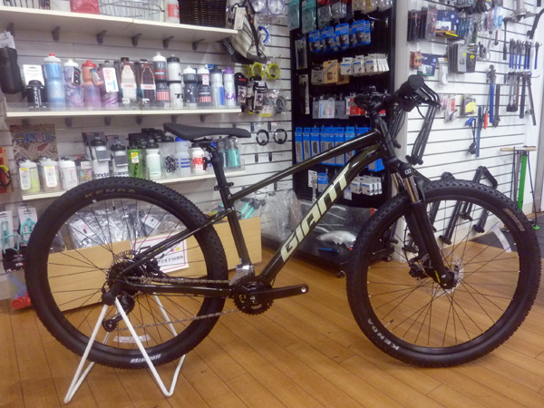 ジャイアント タロン2 2023年モデル MTB 登場！ - サンワ スタッフブログ