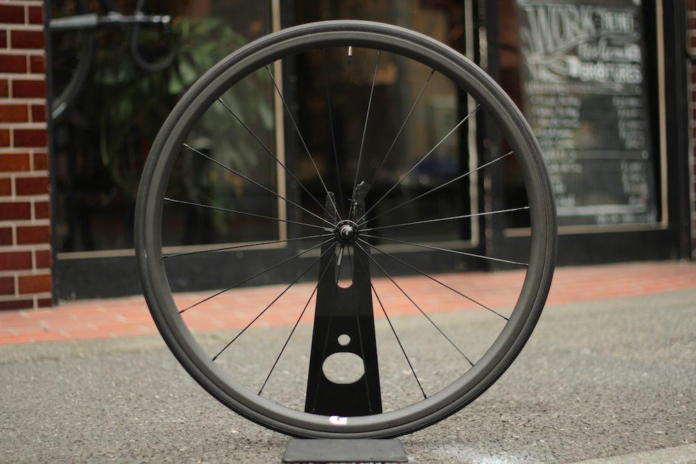 超軽量カーボンホイール | ブローチャーズ - BROTURES ONLINE STORE