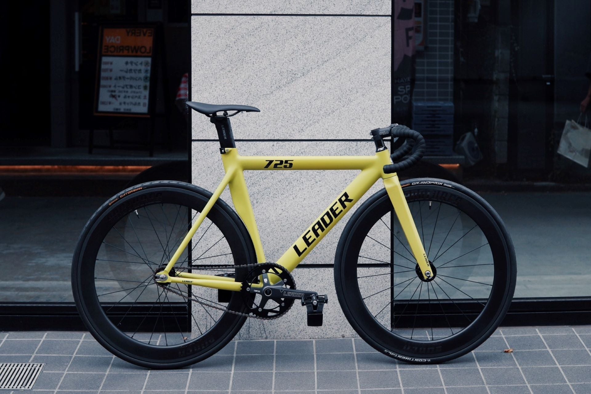 引き取りLEADER LEADER 725 ピストバイク 引き取り バイク725ブラック