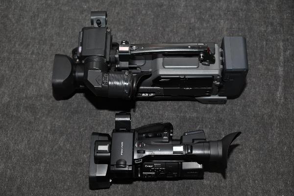 昔の放送用カメラ sony業務用ビデオカメラDVCAM DSR-250 | カメラ三脚