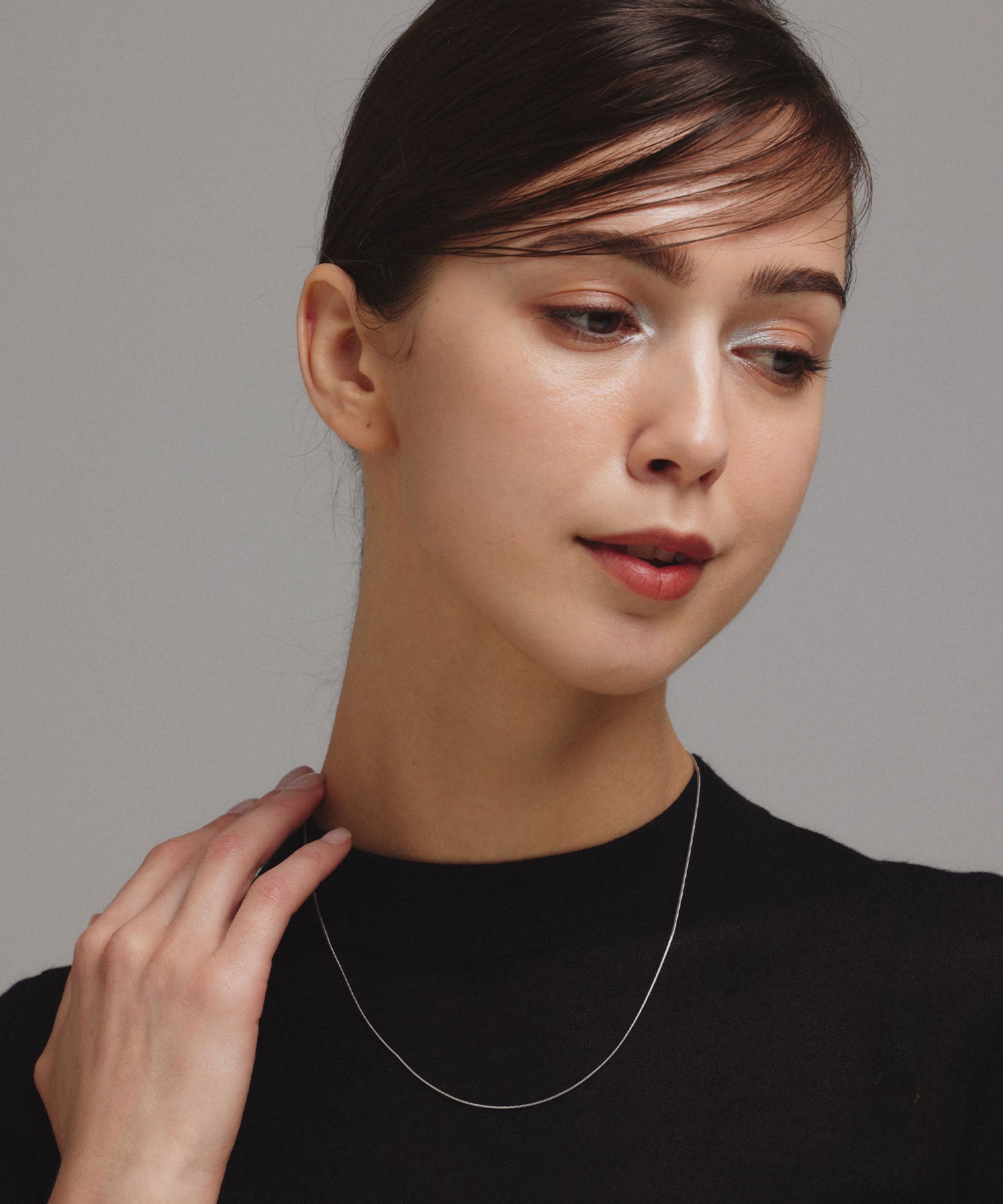 シルバー]0.8mmスネークチェーンネックレス/45cm