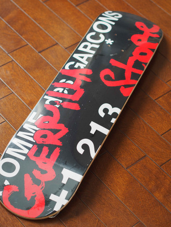 コムデギャルソン ゲリラストア スケートボード デッキ: いろいろな
