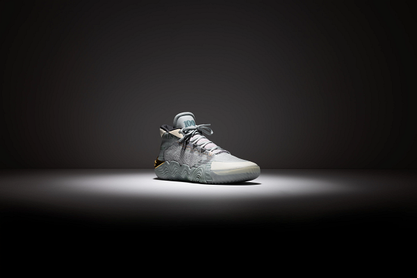 NB公式 - ニュースリリース - ニューバランス カワイ・レナード選手