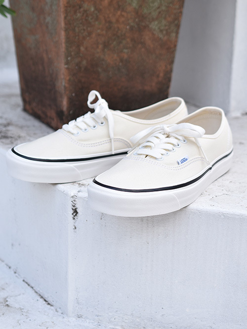 VANS ANAHEIM FACTORY Authentic 44DX White を通販 | ETOFFE