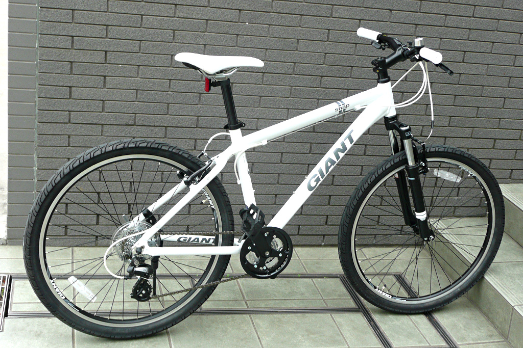 ホンモノはこんなに軽いんだ！ストリート系マウンテンバイク「GIANT