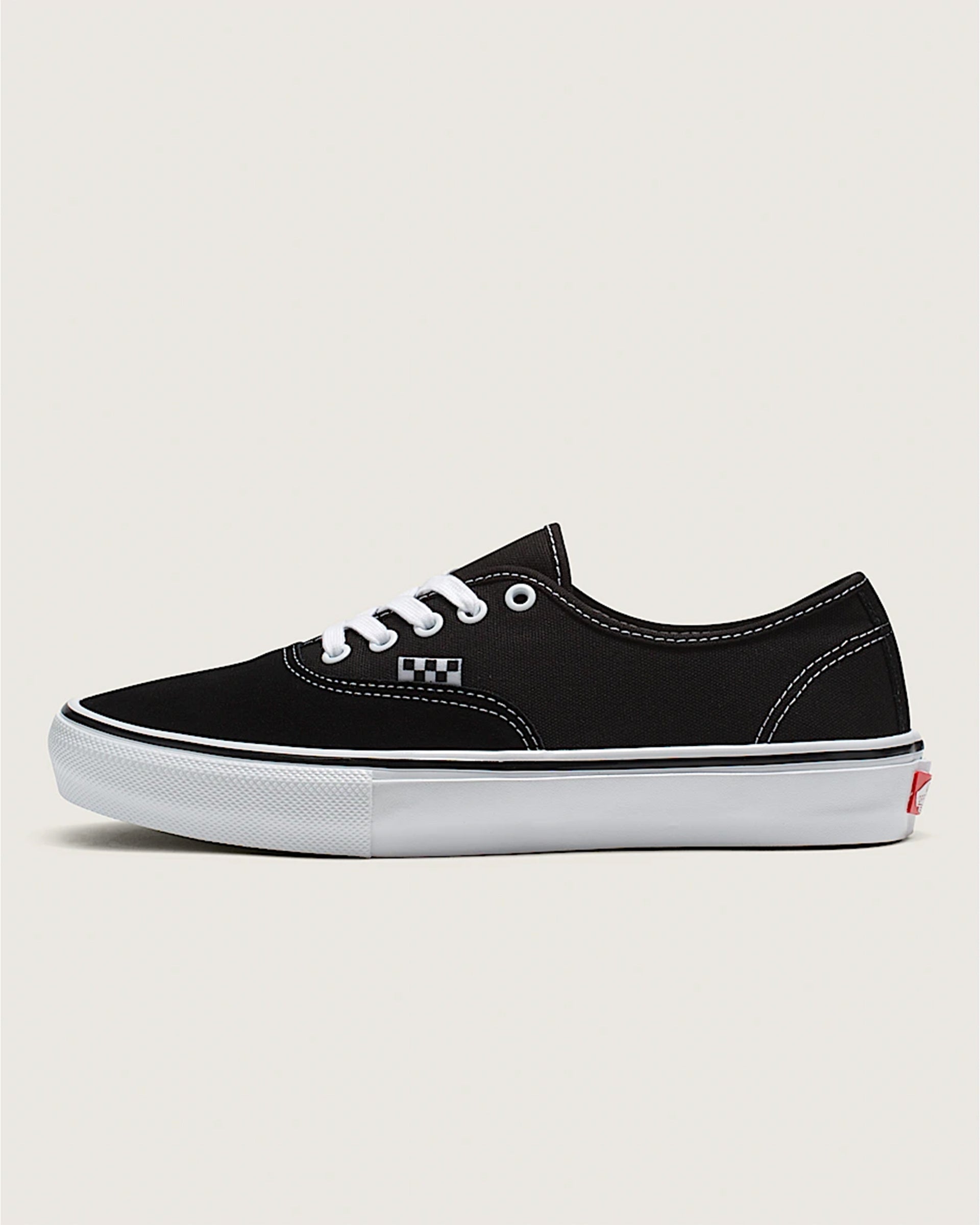 Skate Authentic Shoes - Black/White – Garage Skateshop