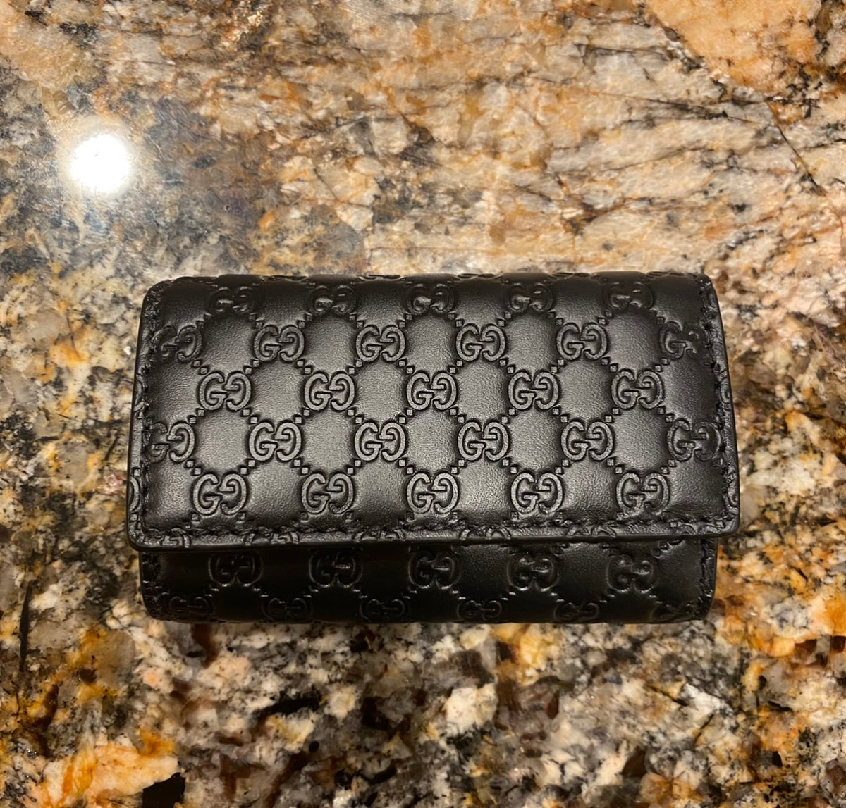 GUCCI Black Microguccissima Leather Key Holder – Gavriel.us