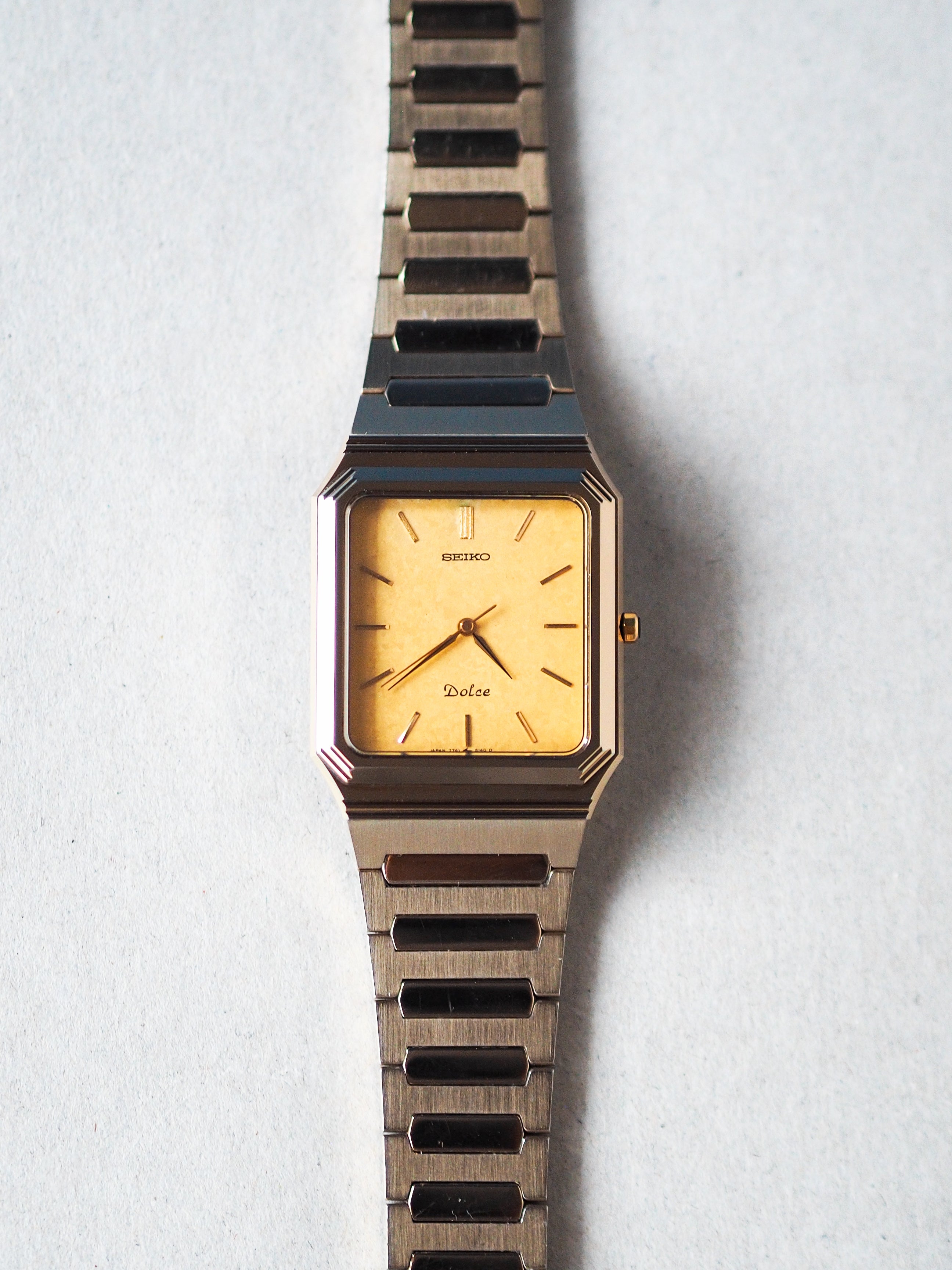 370EE12D-2C8F-407F-90E8-