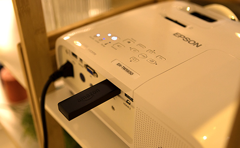 エプソン「EH-TW5650」VGPで3期連続金賞のプロジェクター