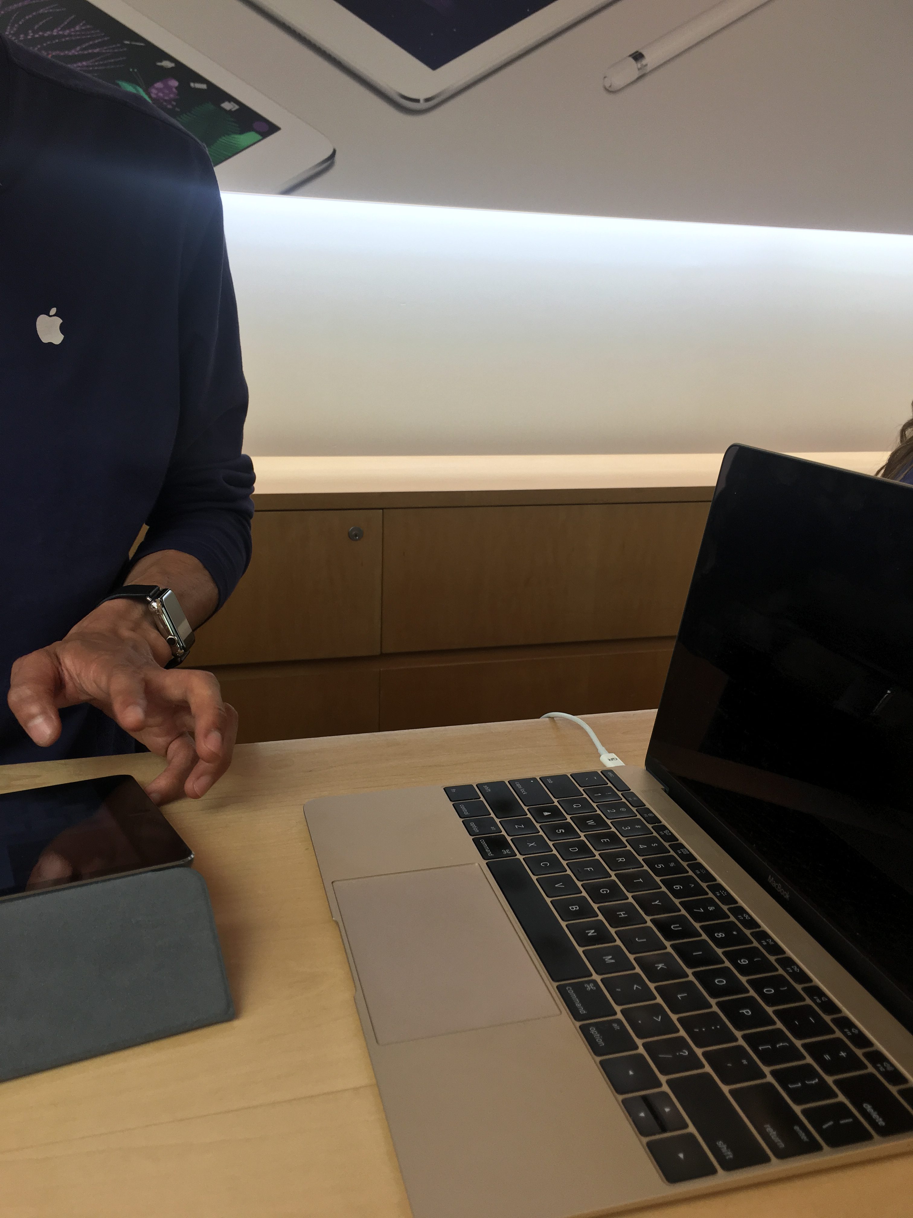 MacBook (Retina, 12-inch, Early 2015) が起動しない！ | Mac弁