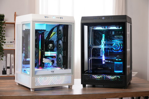 ThermaltakeThermaltake The Towerシリーズ初のミドルタワー型PCケース