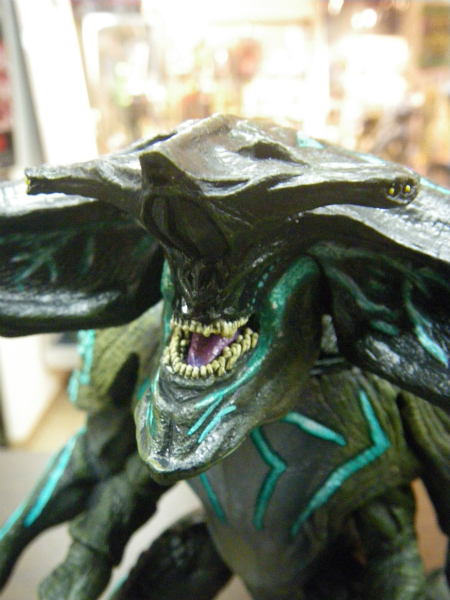 ネカのパシフィック・リムシリーズ新作、スカナー・カイジュウを開けて