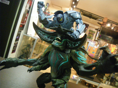 ネカのパシフィック・リムシリーズ新作、スカナー・カイジュウを開けて