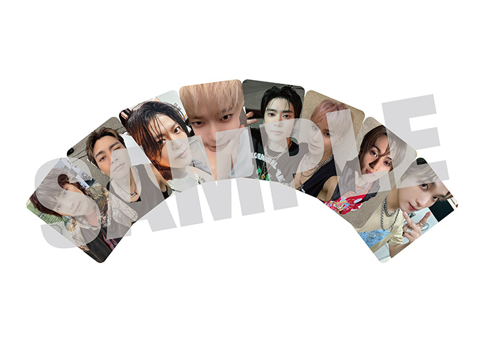 韓国盤】The 6th Album 'WALK' (Walk Crew Character Card Ver./8種