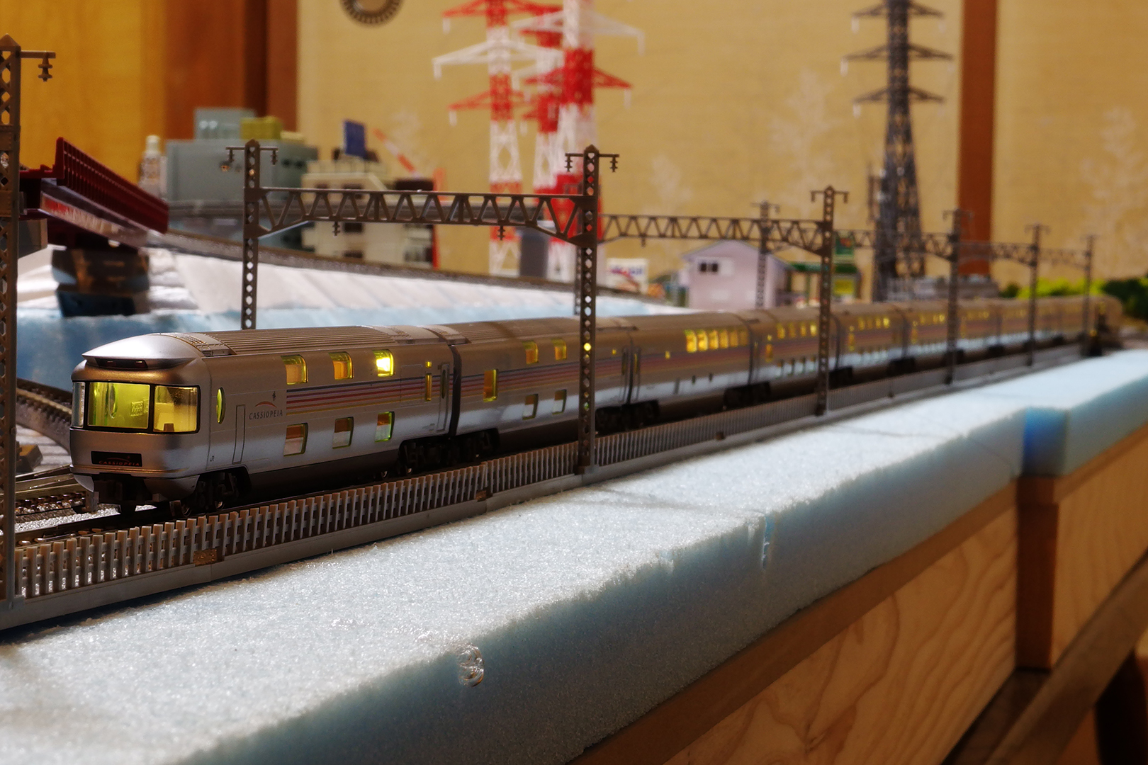 KATO 10-1336 E26系「カシオペア」12両セット 入線: Nゲージ立川駅