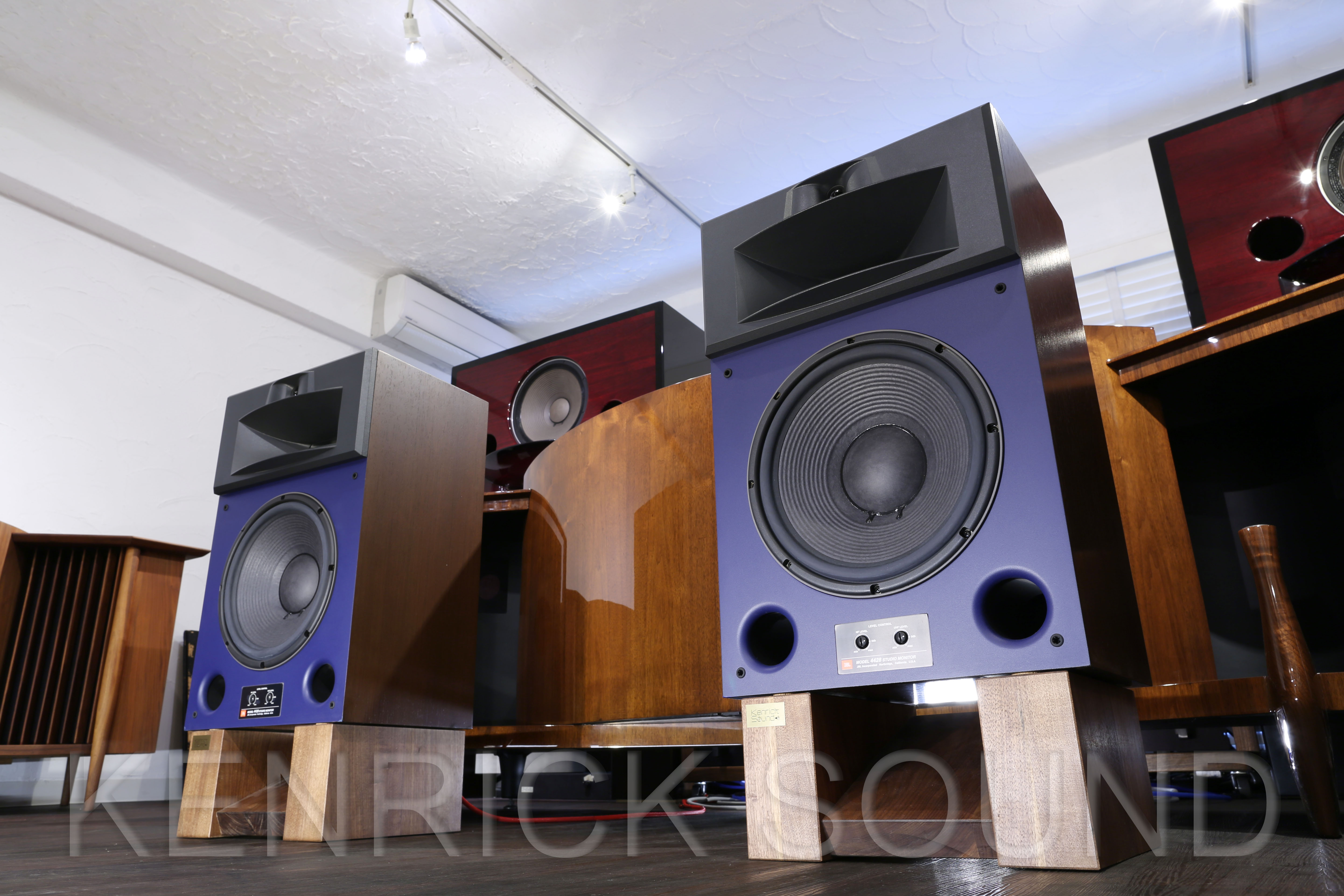 JBL 4428 ブックシェルフ3wayスタジオモニター ダークブラウン仕様