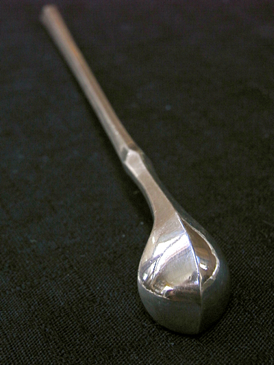 第90話 沖縄] 鈍い光を放つ銀のジーファー : 万鐘ももと庵「沖縄