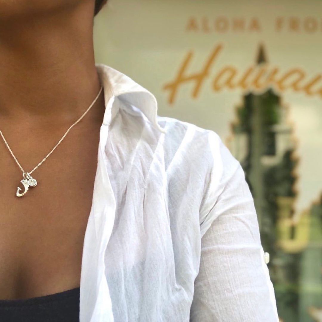 フィッシュフックペンダント - ハワイアンジュエリー Lono（ロノ