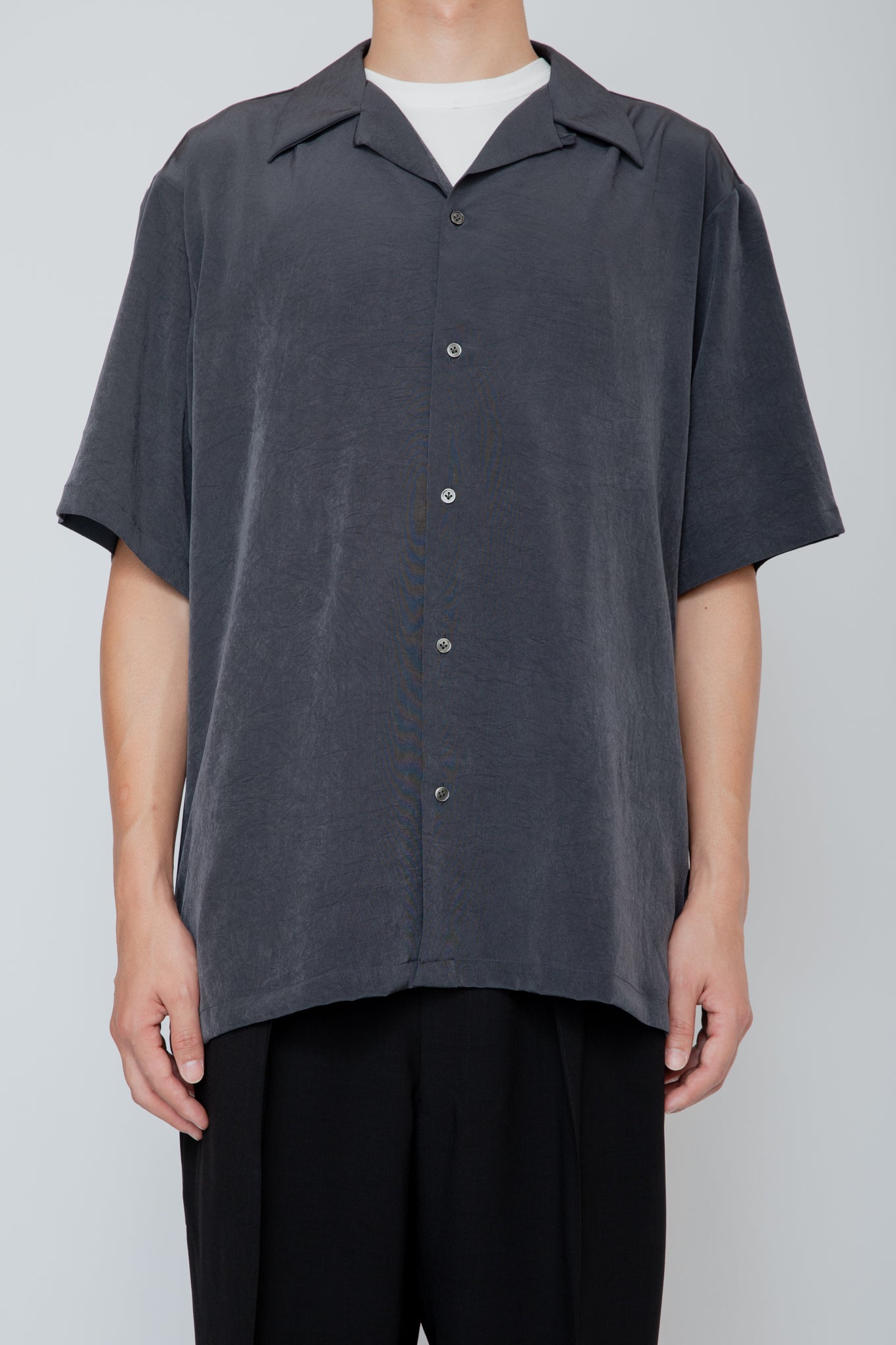 OPEN COLLAR S/S SHIRT / CHARCOAL – RAINMAKER KYOTO