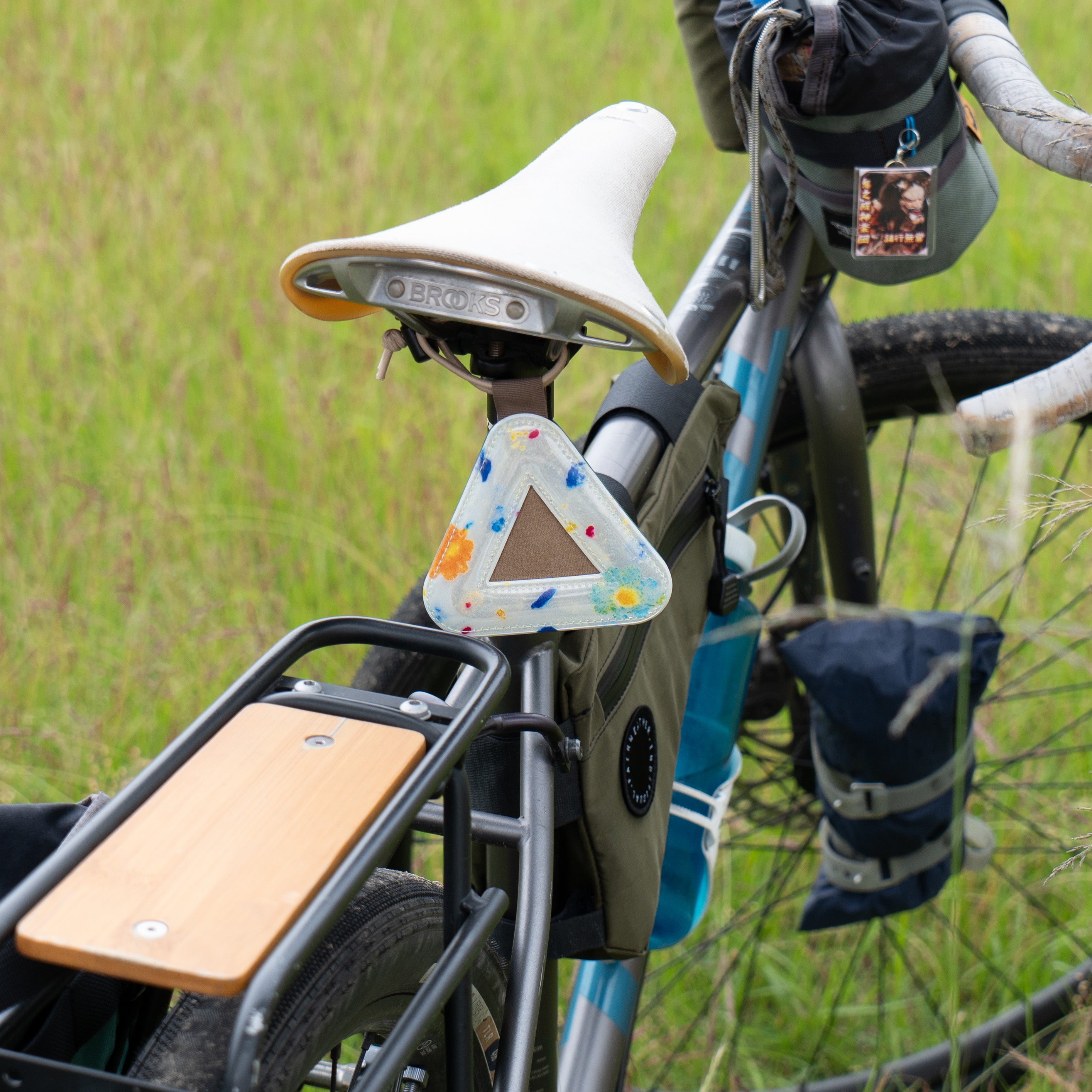 BLUE LUG triangle reflector (sai flower) ブルーラグ リフレクター