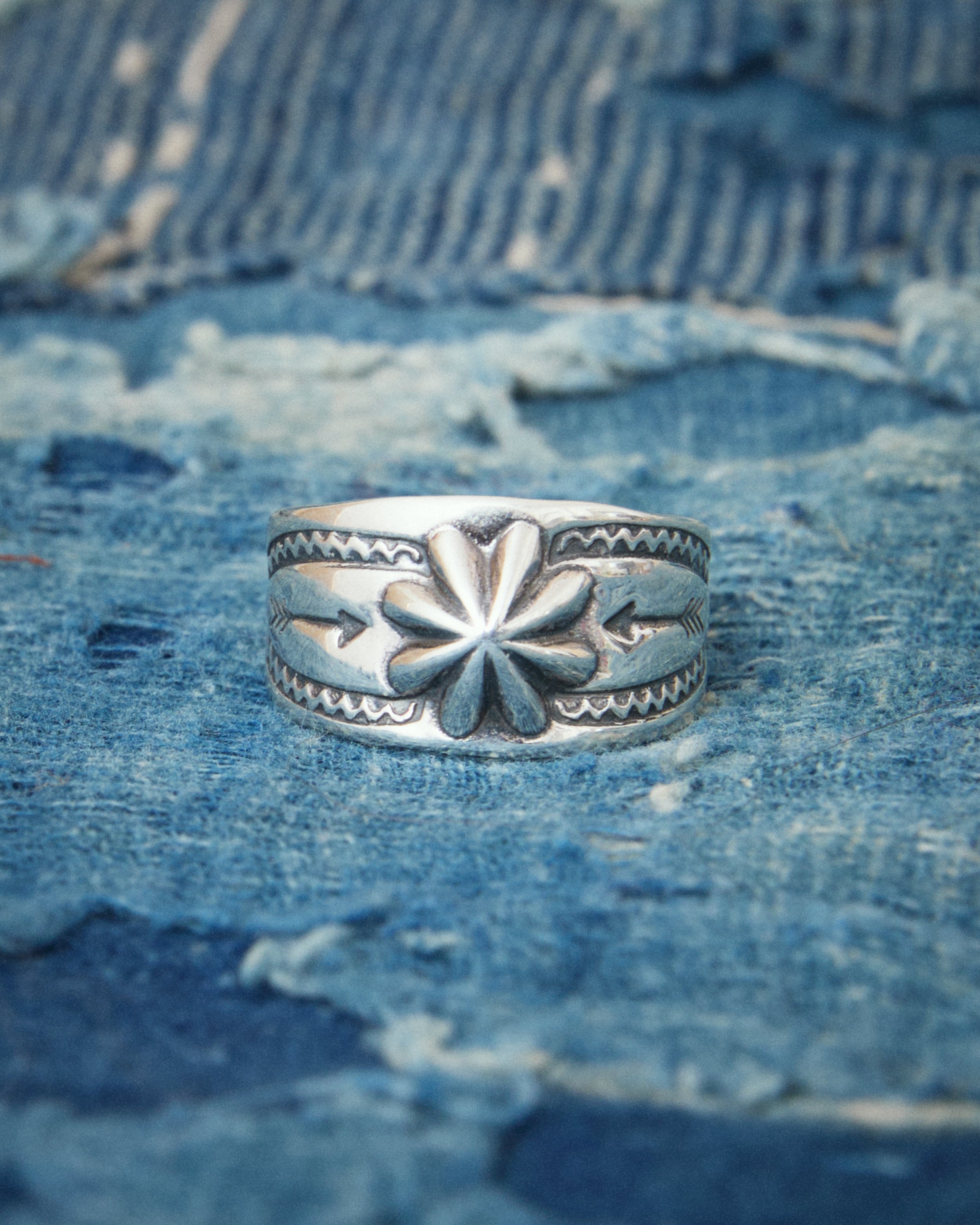 Larry Smith Shell S Ring RG-0002 – Second Sunrise