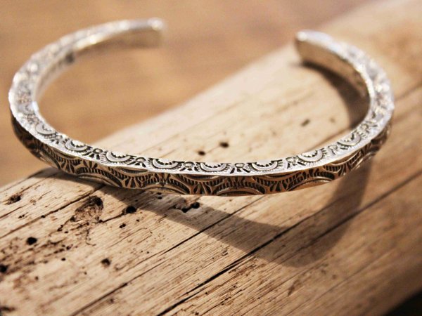 Navajo BANGLE（GENEVA RAMONE ジェネバ ラモーン） / indian jewelry