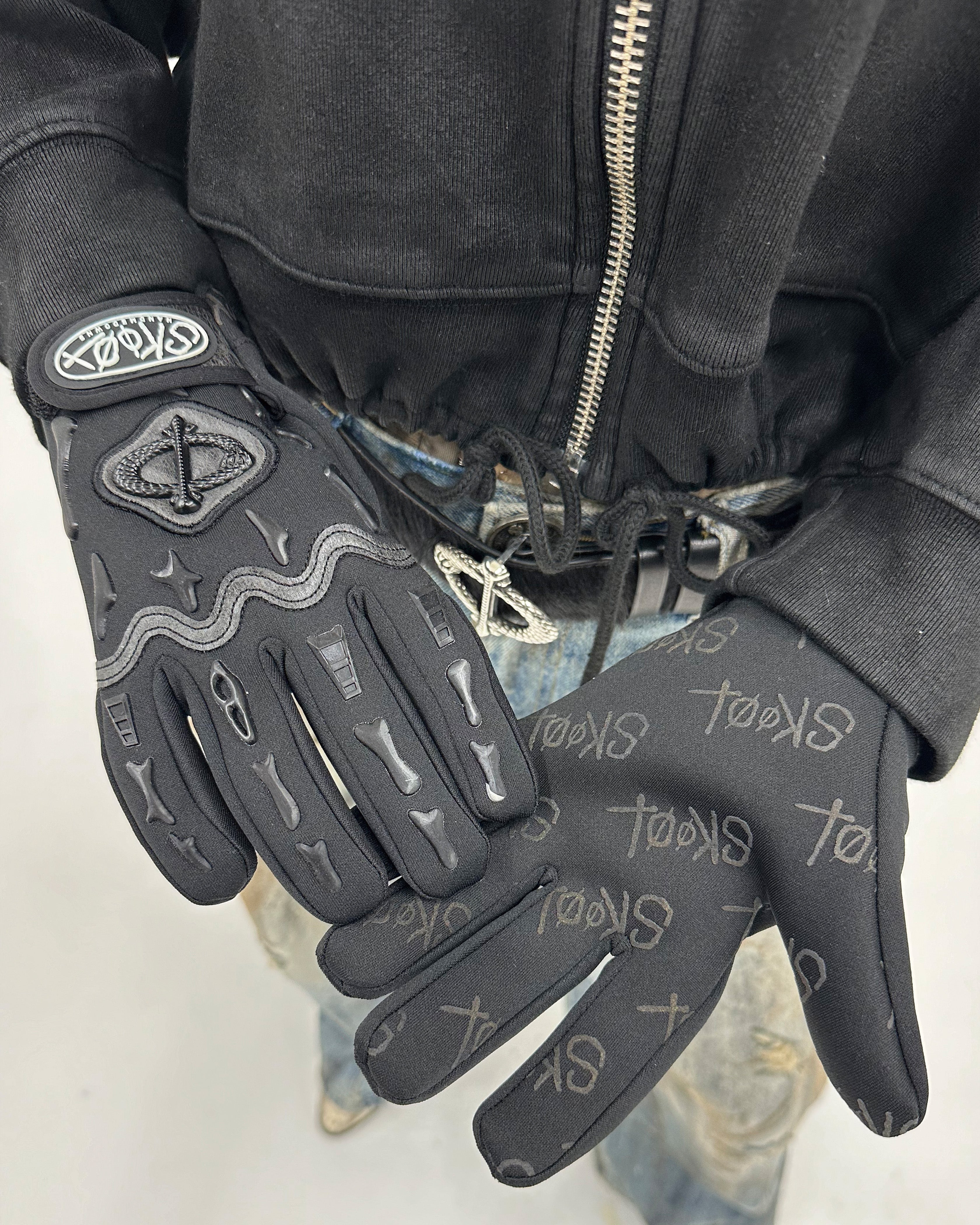 Bone Rush Gloves – SKOOT