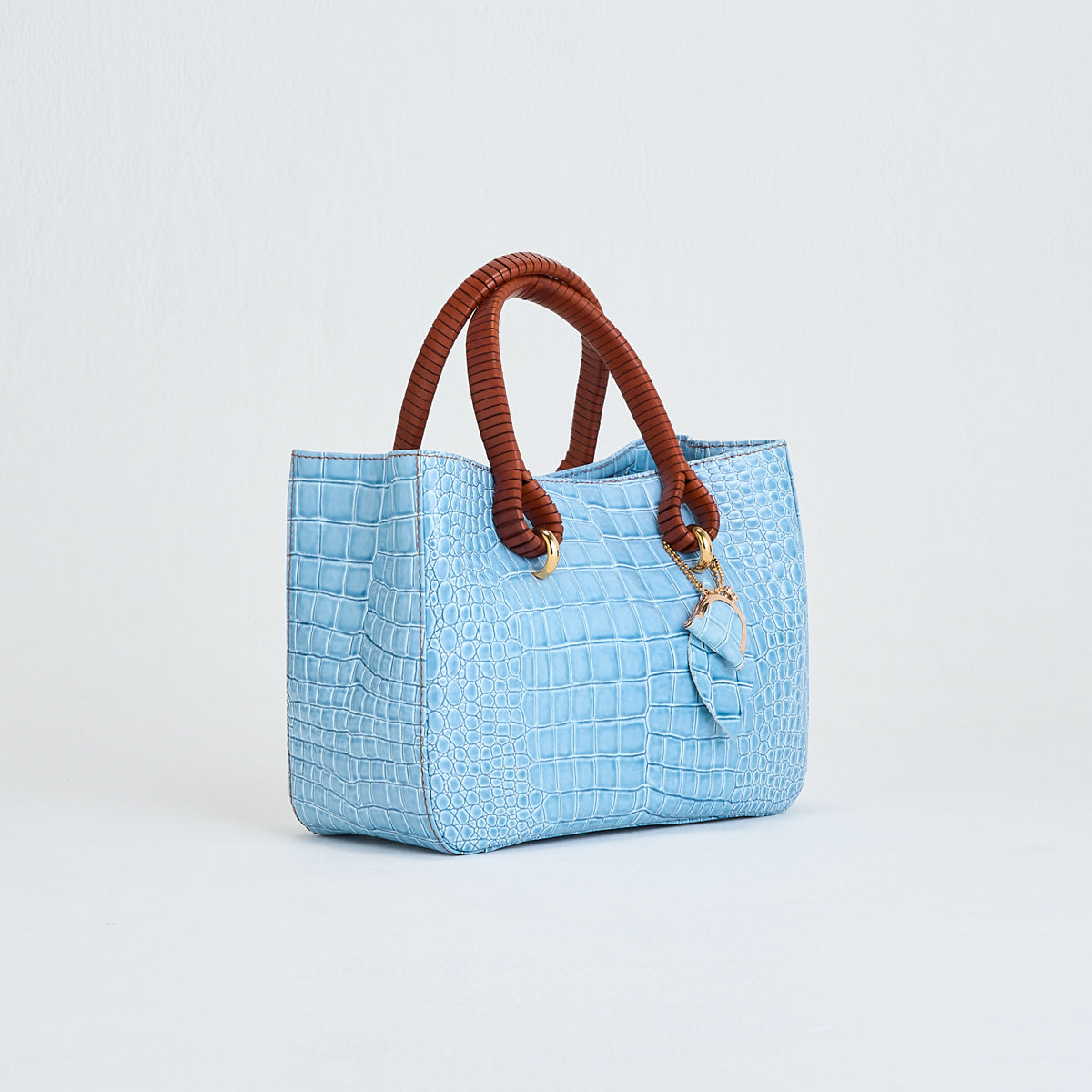 巻き手バッグ エナメル アイスグレー ｜ 鎌倉のバッグ 鎌倉高野