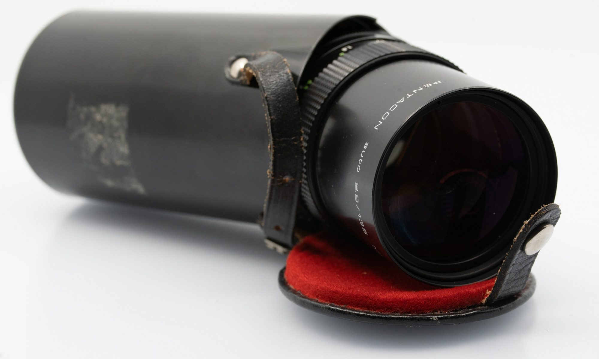 Pentacon 135mm F2.8, a gem from the cold war - Vintage-photo