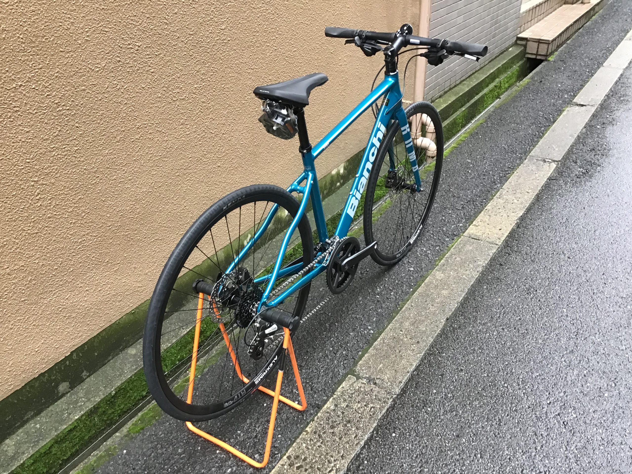 お買得 Bianchi ROMA 3 2×8 DISC 460mm ブルー | トモダサイクル 大阪