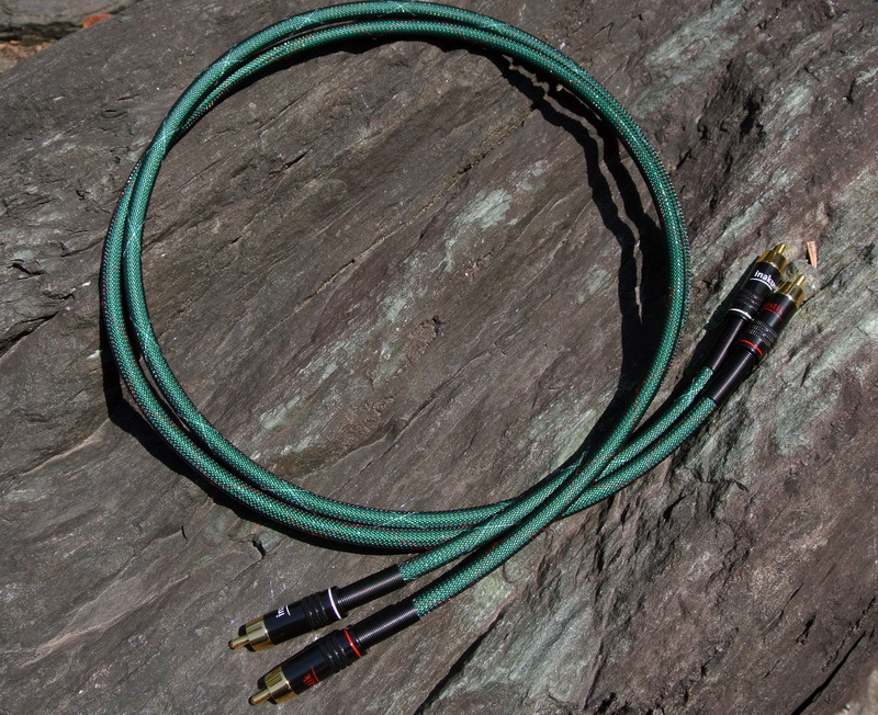 ナノテックシステムズのナノコロイドケーブル。緑ワイン…かすみたゆた