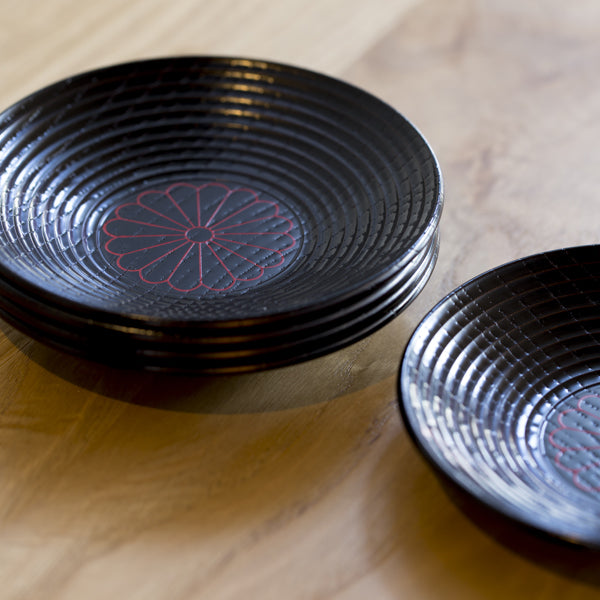 菊 平筋茶托 五客セット – 象彦 公式オンラインショップ