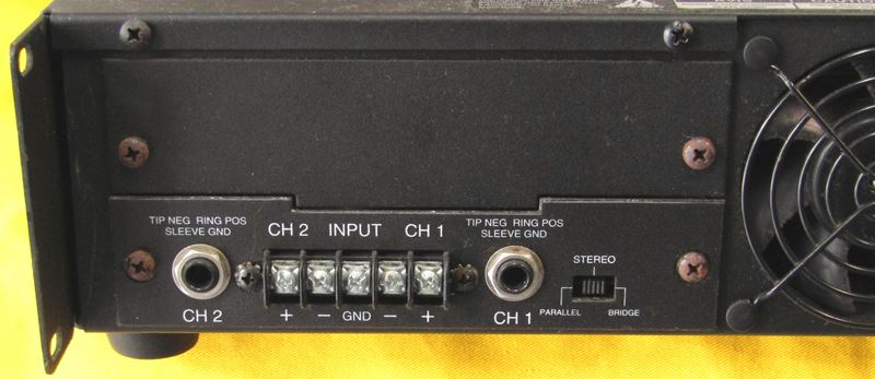 QSC社 MX1000a プロ用パワーアンプ