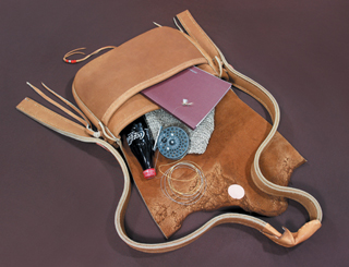 革製品・革財布のビーズ屋公ちゃん｜しか革ショルダーバッグ スモーク