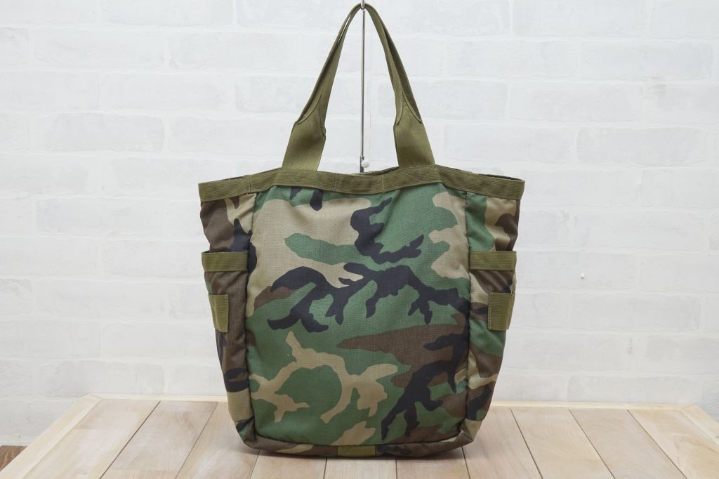 BRIEFING フライトライト カモフラ柄トートバッグ | サークルワン商品