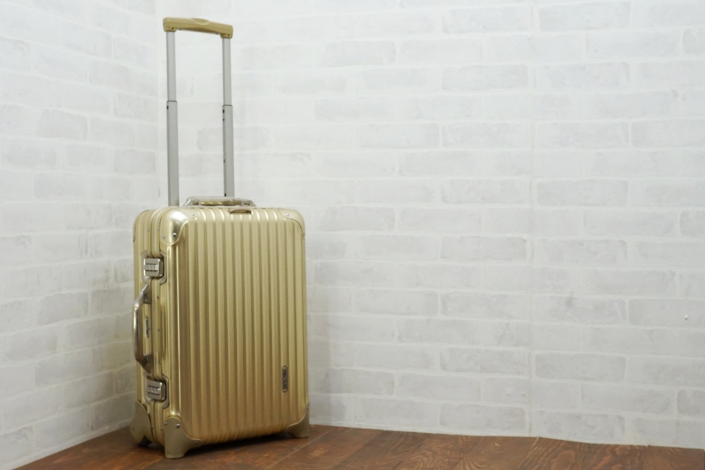 Rimowaリモワ スーツケース Topasトパーズ 35L 限定ゴールド