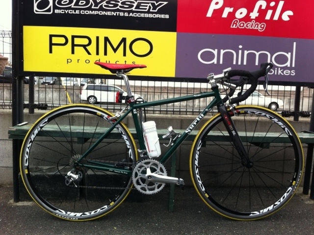 クロモリフレームにカーボンフォークで軽量化！SURLY Pacer | Climb