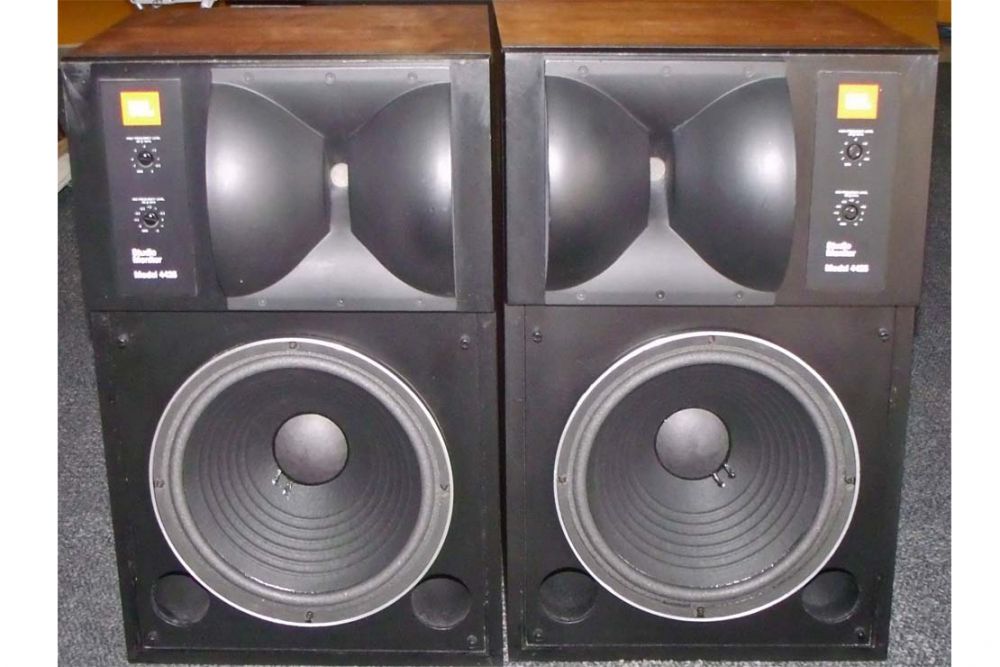 JBL 4425