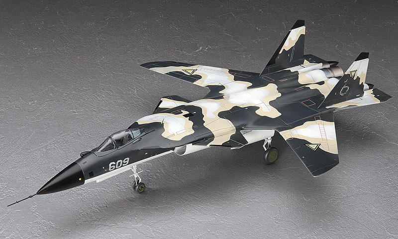 Su-47 ベルクート “エースコンバット グラーバク隊” | 株式会社 ハセガワ
