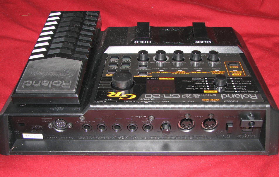 The Musician's Room: Roland GR-20/GK-3 Guitar Synth