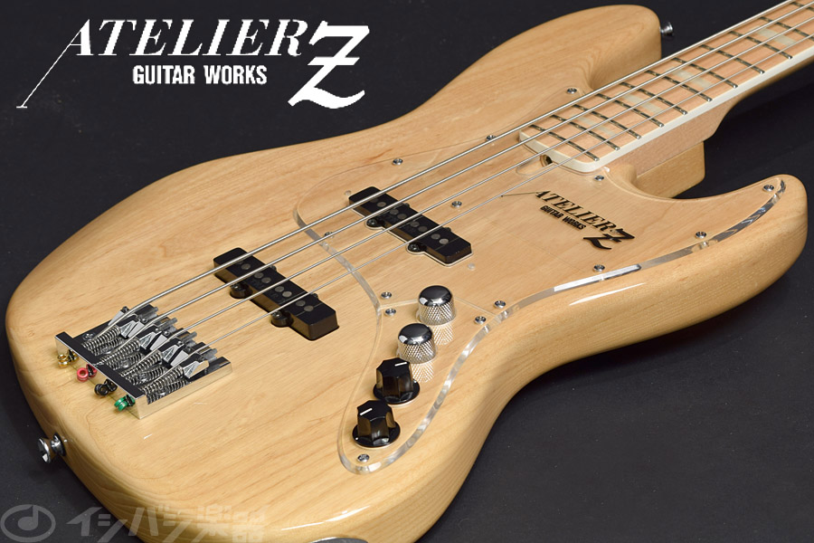 中古アトリエZベース【新宿店2F U-BOXギターズに大集結